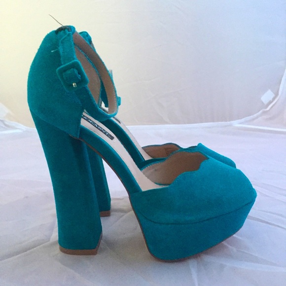 6.5 Shoemint Chloe Turquoise Suede Platform Heels - Picture 4 of 5
